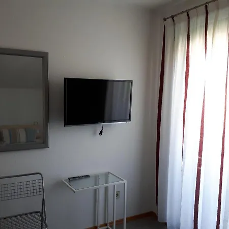 - 4 Sterne Apartment Rheinzabern